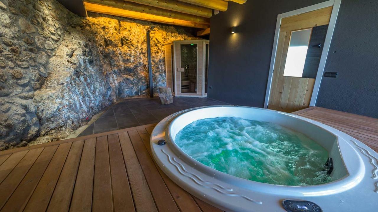 Casa Rural Cal Rossa De Taus Spa Exteriör bild